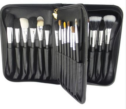 Kit 29 pcs com estojo